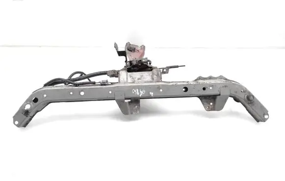 Nissan Pulsar Front bumper cross member 