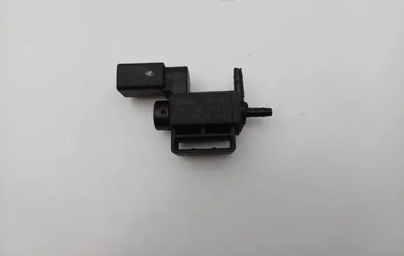 Volkswagen Golf V Turbo solenoid valve 03C906283