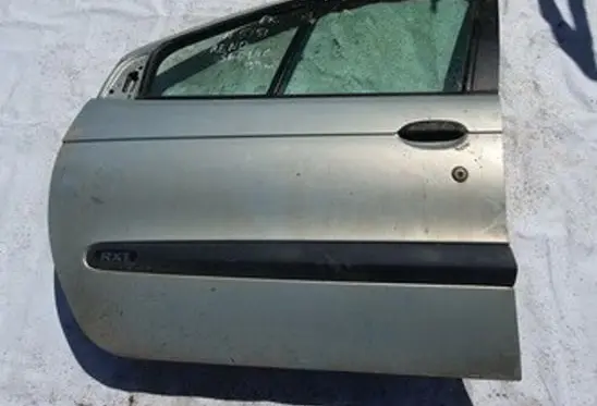 Renault Scenic I Front door sidabrines