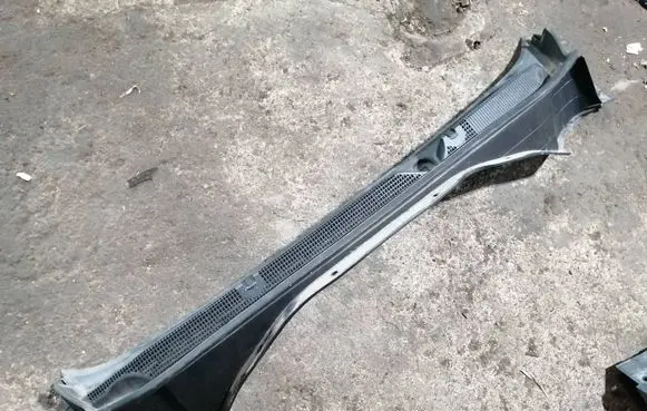 Buick Encore GX I Wiper trim 42755920