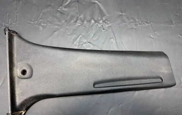 (B) pillar trim (bottom)