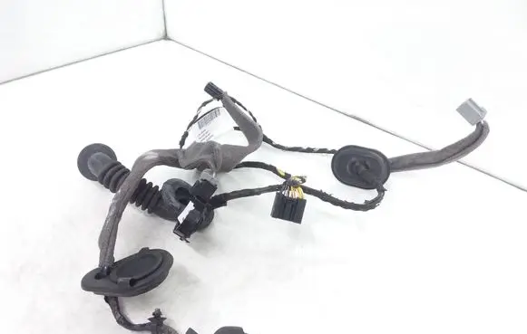 Volvo V50 Rear door wiring loom 30724271 30657119