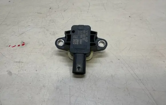 Audi A8 S8 D4 4H Airbag deployment crash/impact sensor 4H0955557