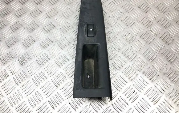 KIA Sorento Quarter vent window switch 935753E330 478516B000