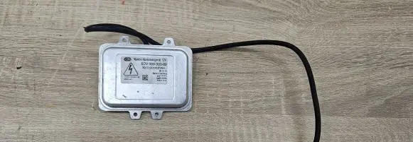 BMW 5 E60 E61 Headlight ballast module Xenon 5DV00900000