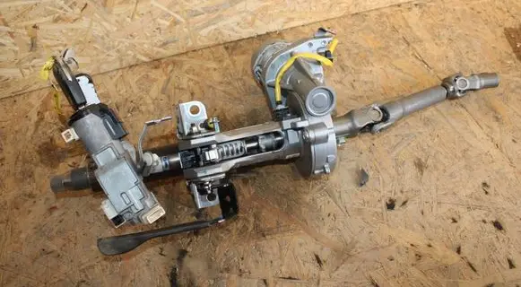 Toyota Yaris XP210 Steering wheel axle 45250K0060