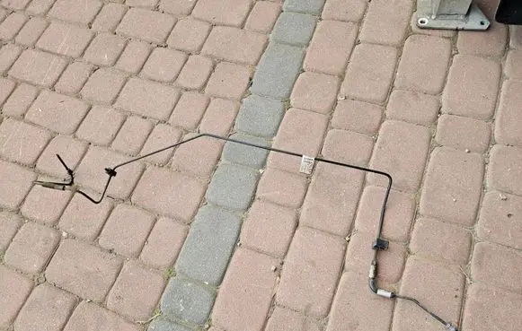 Opel Insignia B Brake line pipe/hose 84255108