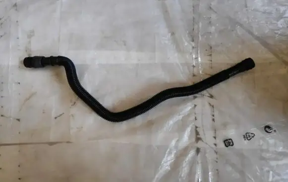 Audi A6 S6 C7 4G Vacuum line/pipe/hose 4f0129910