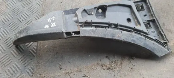 Volvo XC90 Front bumper mounting bracket 08620563