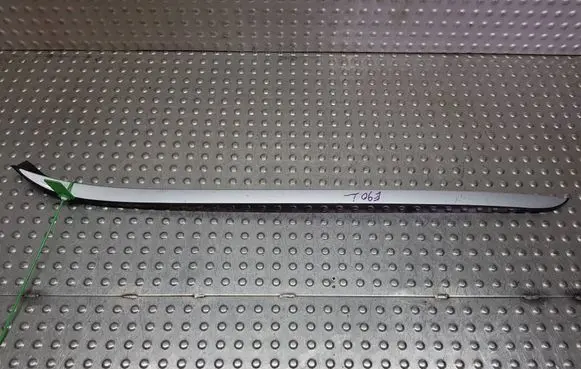 BMW 3 E90 E91 Windshield trim S26371134 7179263