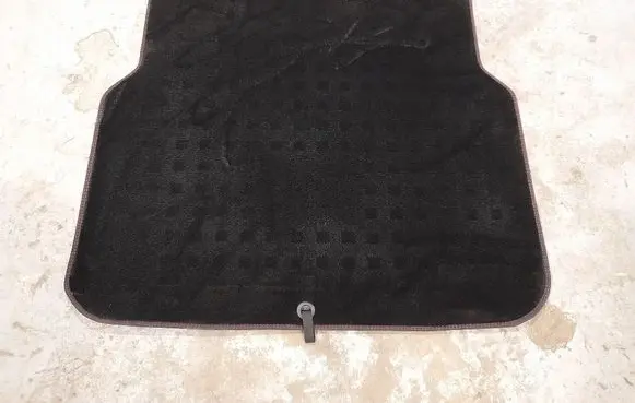 Mercedes-Benz C W204 Rear floor mat S204