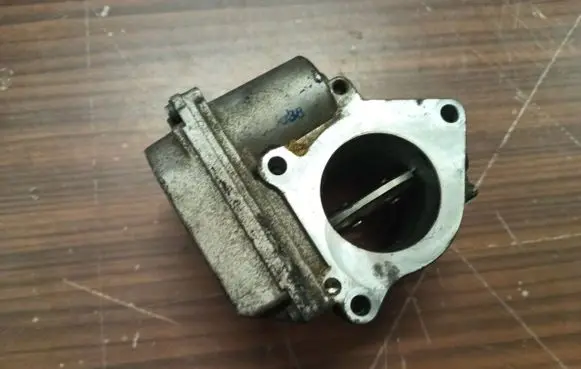Renault Megane II Throttle valve 8200471660