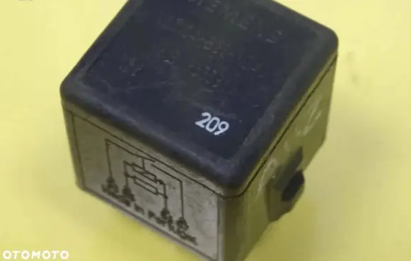 Volvo S40, V40 Other relay MB953381 V23134-B52-X240