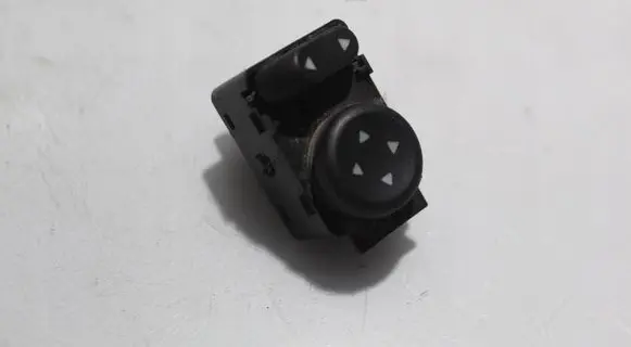 Alfa Romeo 156 Wing mirror switch