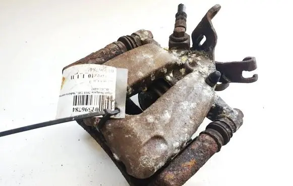 Opel Insignia A Rear brake caliper 6102