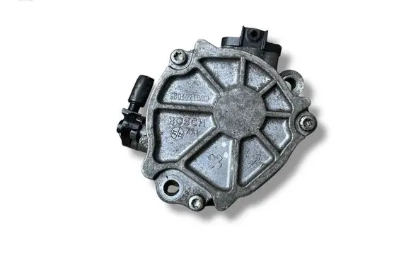 Ford Focus Vacuum pump 9804021880