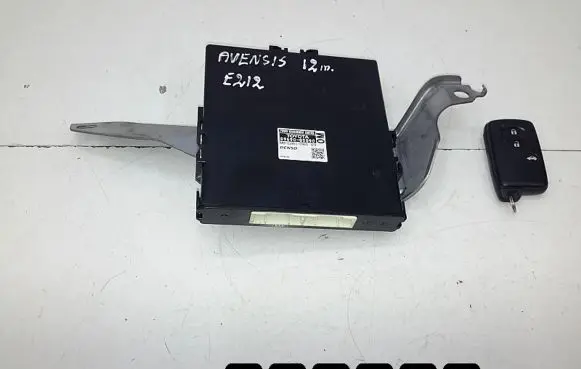 Toyota Avensis T270 Engine control unit/module
