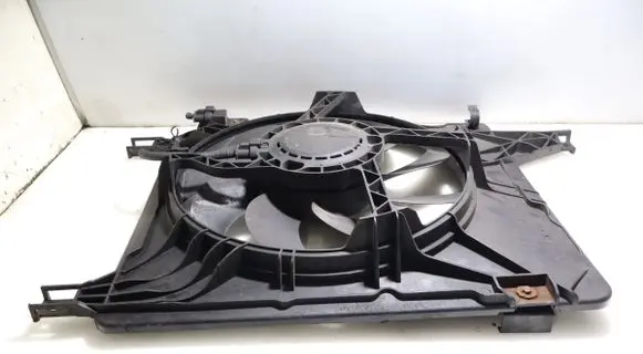 Nissan Qashqai Air conditioning (A/C) fan (condenser) 