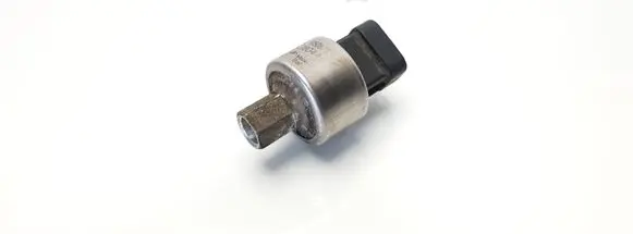 Opel Vectra B Air conditioning (A/C) pressure sensor 90506752 280447