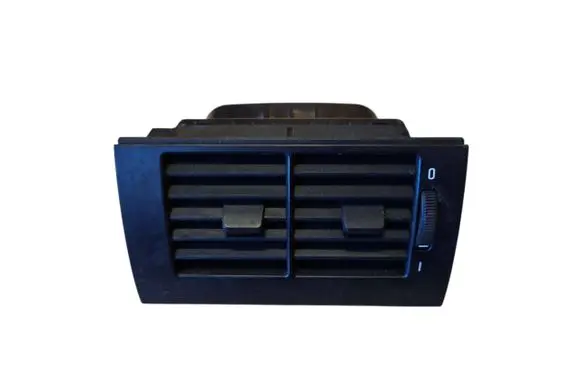 BMW 5 E39 Rear air vent grill 8391182
