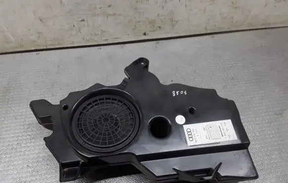 Audi A3 S3 8P Subwoofer speaker 8P3035382