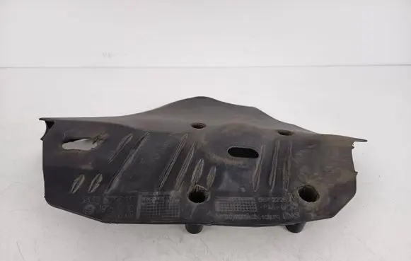 BMW 3 F30 F35 F31 Rear underbody cover/under tray 6796137