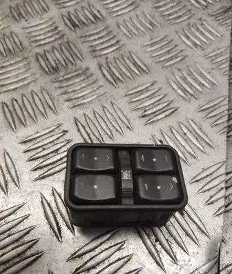 Opel Zafira A Electric window control switch 13363401