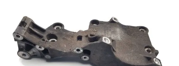Volkswagen PASSAT B6 Generator/alternator bracket 03G903143F