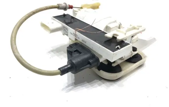 BMW X6 F16 Front door lock 7323782