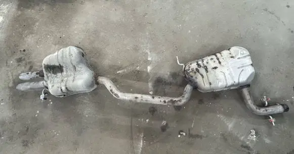 Volkswagen Golf VI Muffler/silencer 