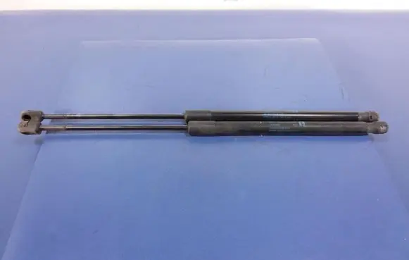 Skoda Octavia Mk3 (5E) Shock absorber/damper mounting bracket 5E5827550M
