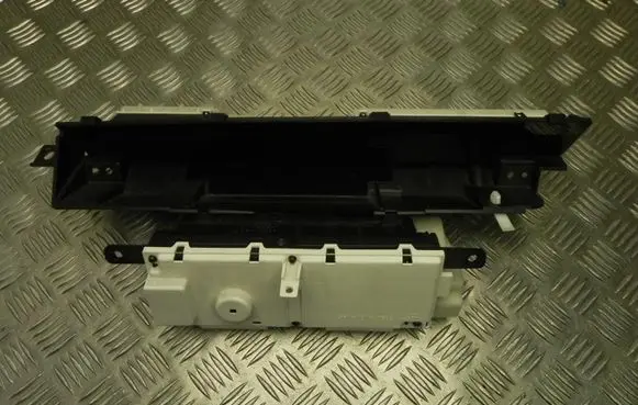 Toyota Prius (XW20) Speedometer (instrument cluster) 769204800 B1131