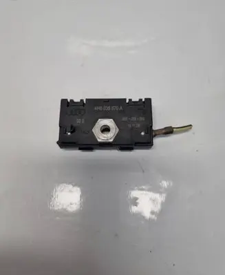 Audi A8 S8 D4 4H Aerial antenna amplifier 4H0035570A 920203003