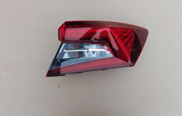 Skoda Karoq Rear/tail lights 57A945208 23122021