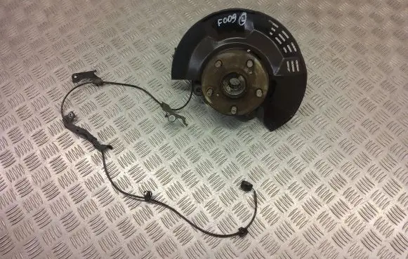 Toyota C-HR I Front wheel hub