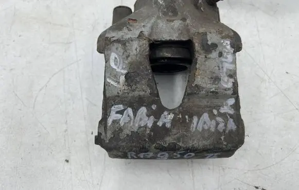 Volkswagen Golf IV Front brake caliper