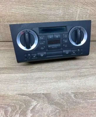 Audi A3 S3 8P Climate control unit 8P0820043E 412206018012