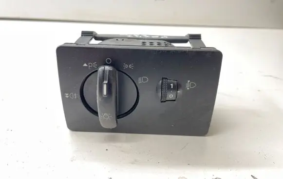 Ford Focus Light switch 7M5T13A024LA