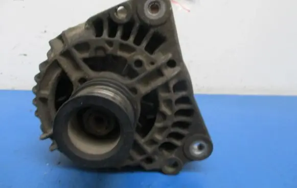 Seat Ibiza II (6k) Generator/alternator 037903025L