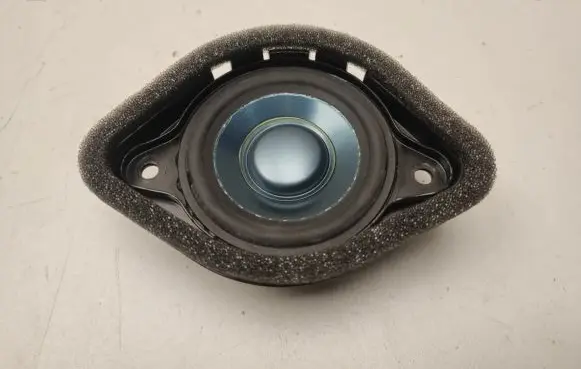 Mercedes-Benz ML W164 Panel speaker A1648201502