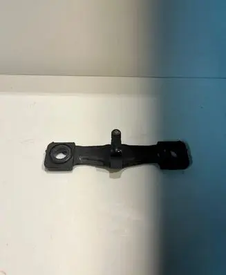 Audi A3 S3 8V Loading door lock loop/hook striker 8V0827507K