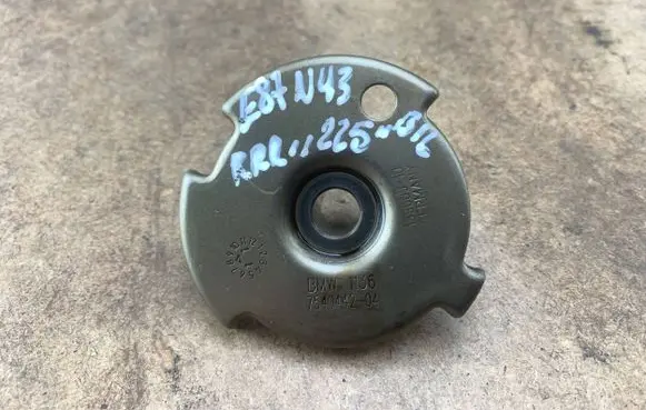 BMW 1 E81 E87 Camshaft pulley/ VANOS 7540442 11367540442 1136754044204