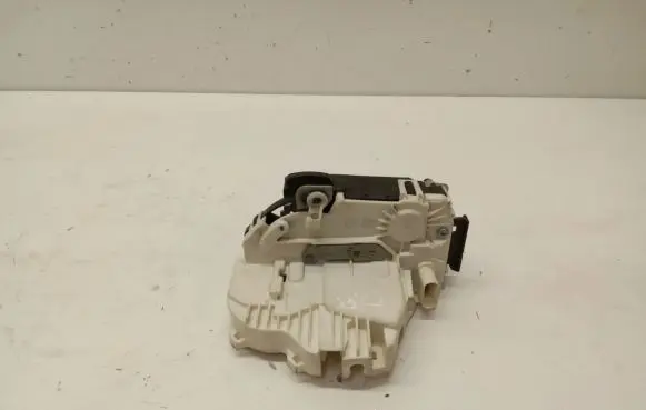Chrysler Town & Country V Front door lock P04589694AB