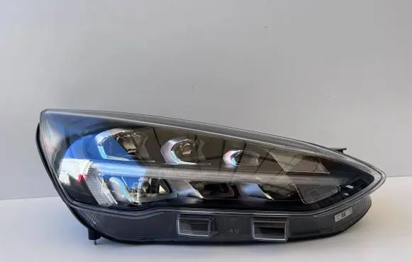Ford Focus Headlight/headlamp MX7B-13E014-ED