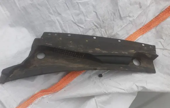 KIA Carnival Wiper trim 861504D000