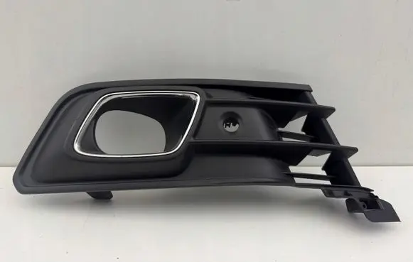 Renault Captur Front bumper lower grill 261A24736R