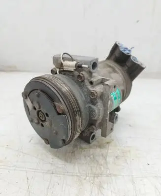 Renault Clio II Air conditioning (A/C) compressor (pump) 8200037058 SD6V12 4353805162