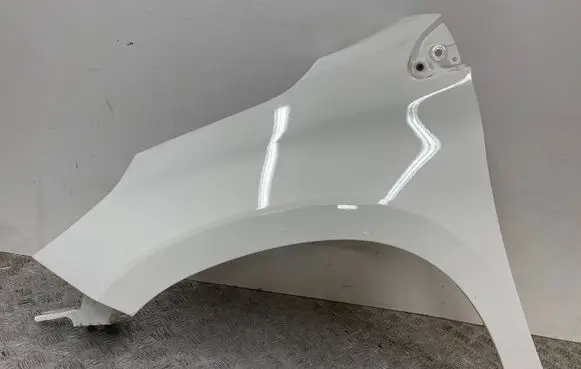 Peugeot 2008 I Fender 