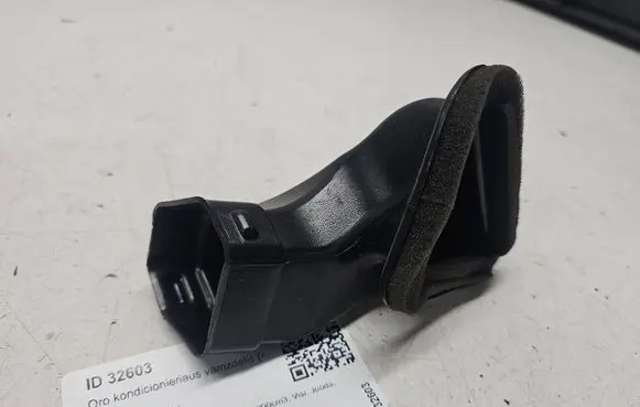 Audi Q7 4L Air conditioning (A/C) pipe/hose 7L0819633