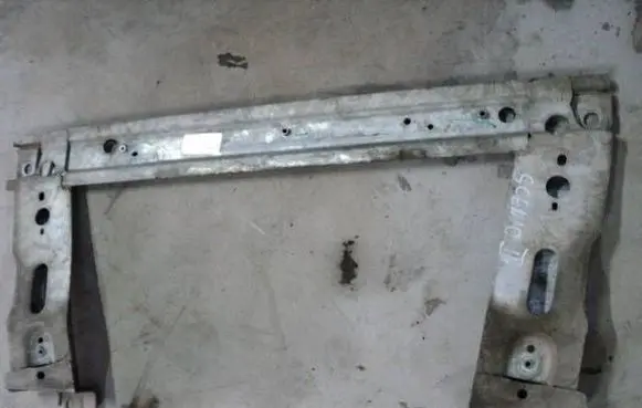 Renault Scenic II - Grand scenic II Bottom radiator support slam panel 8200197451